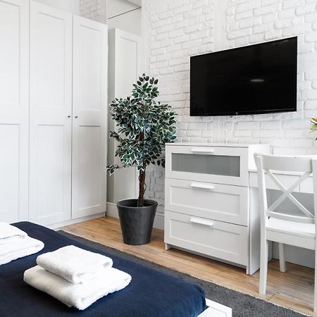 Househost Apartment: Bonerowska 5/19 クラクフ エクステリア 写真